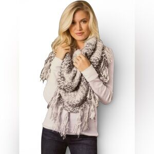 Simply Noelle Himalayan Infinity Wrap